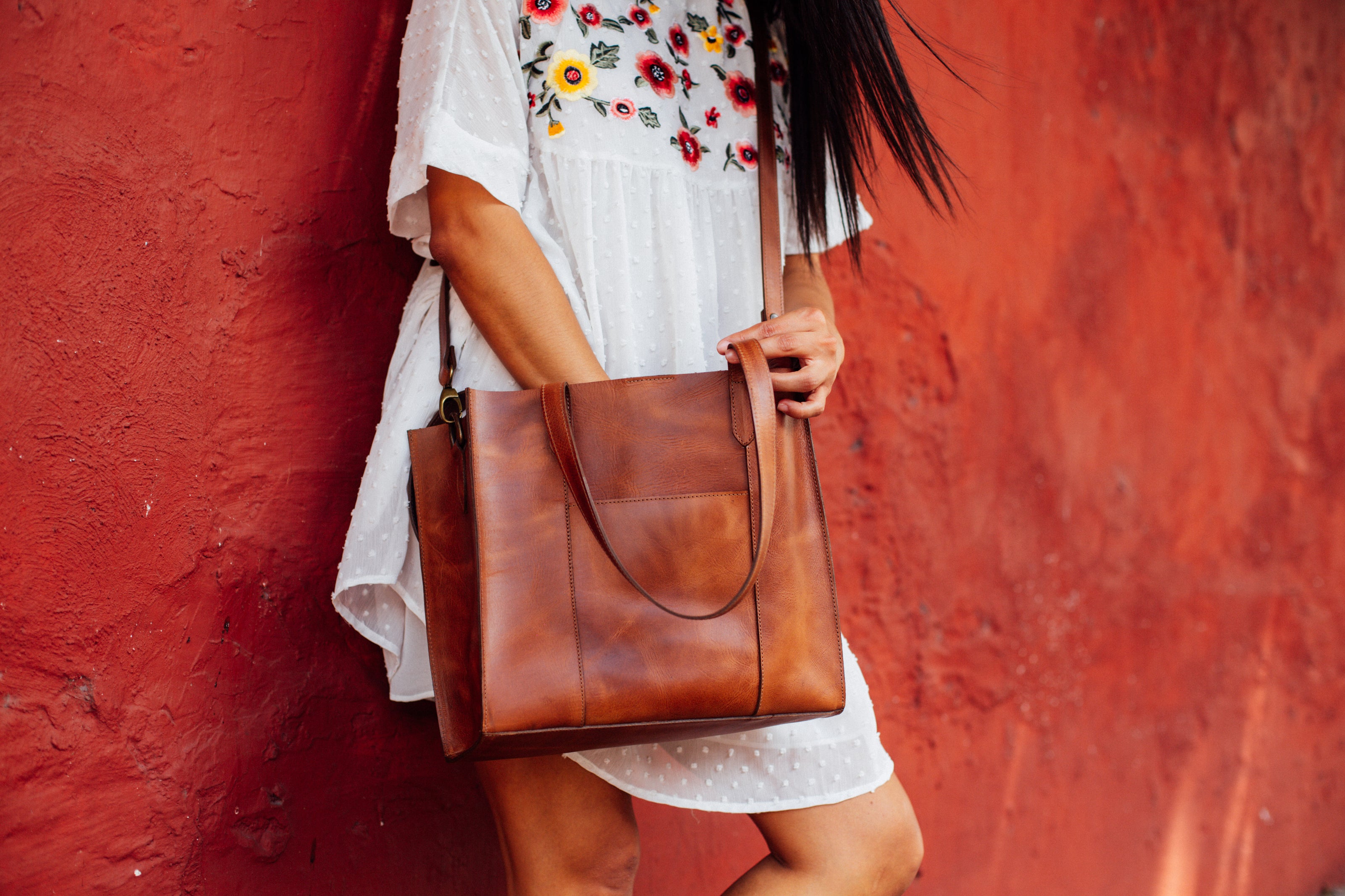 leather tote bag