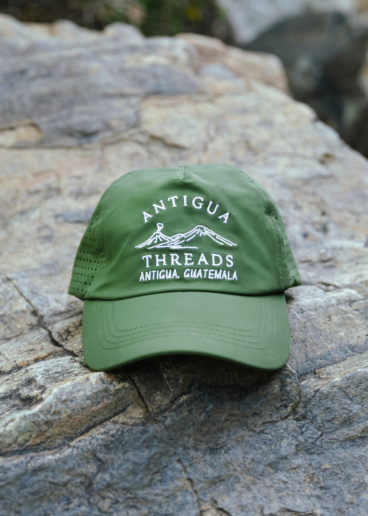 The Volcán Performance Hat
